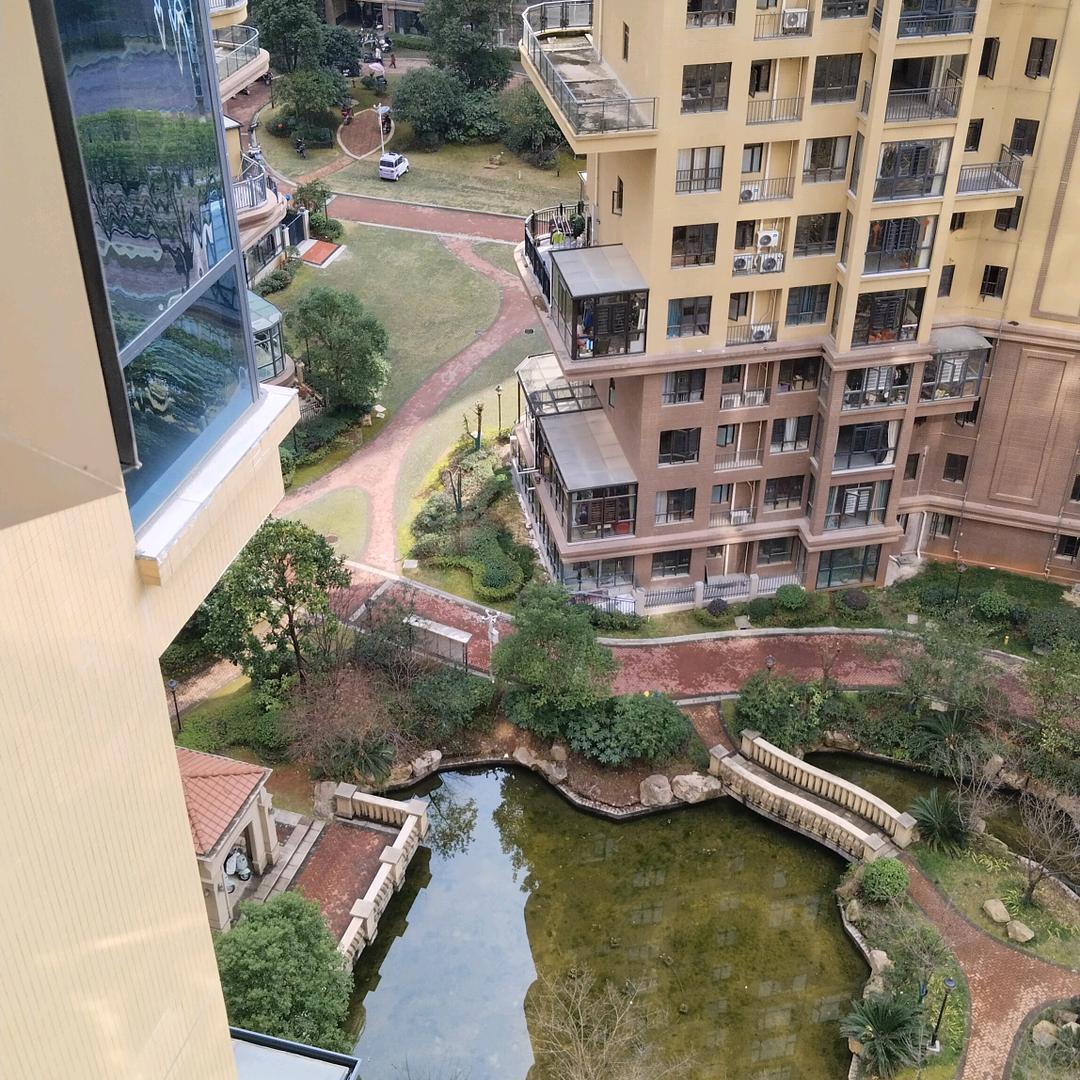 小王