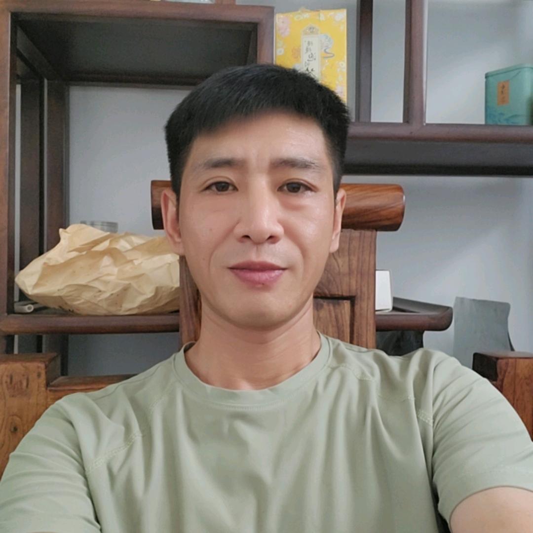 独狼三岁笑
