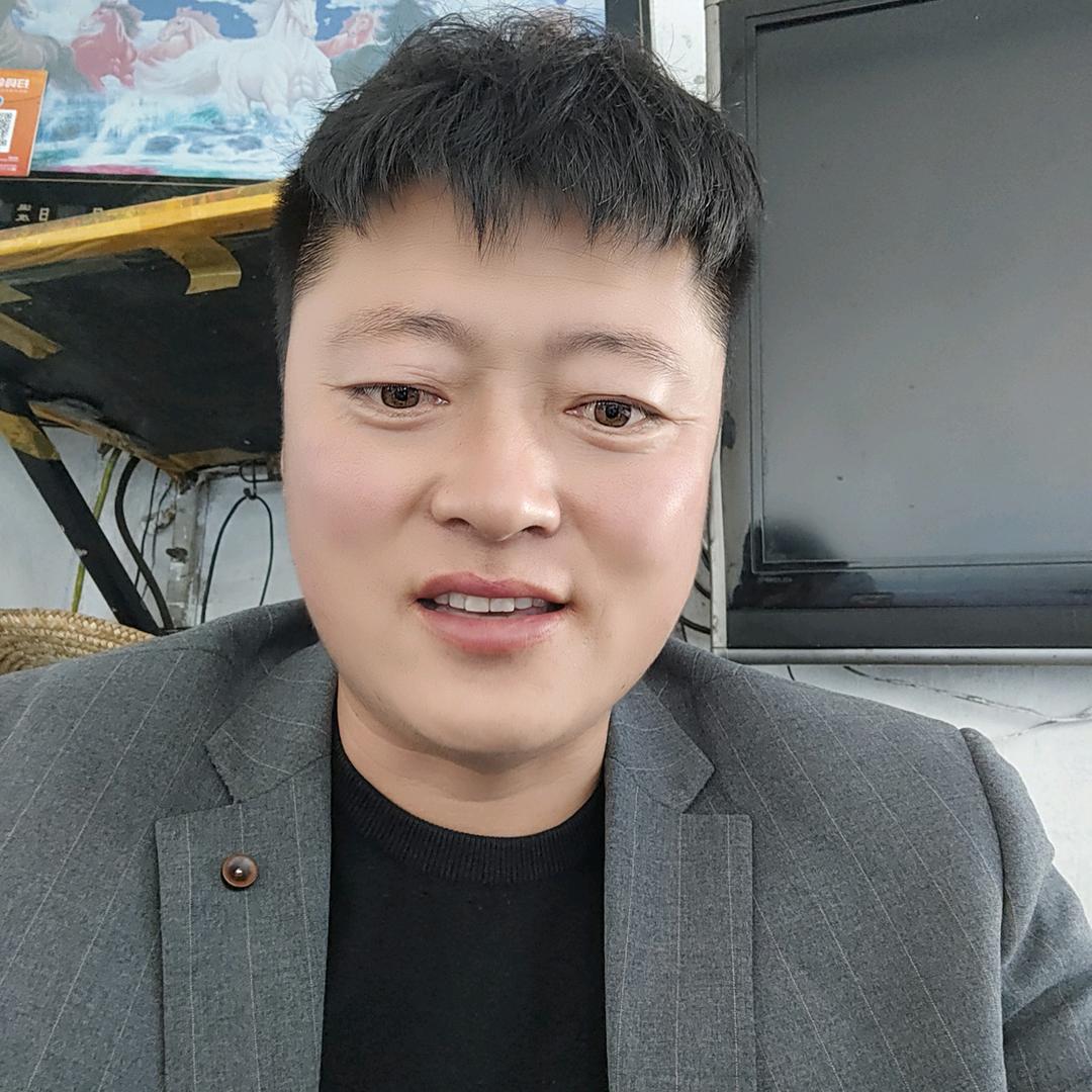 吕晓明农机具