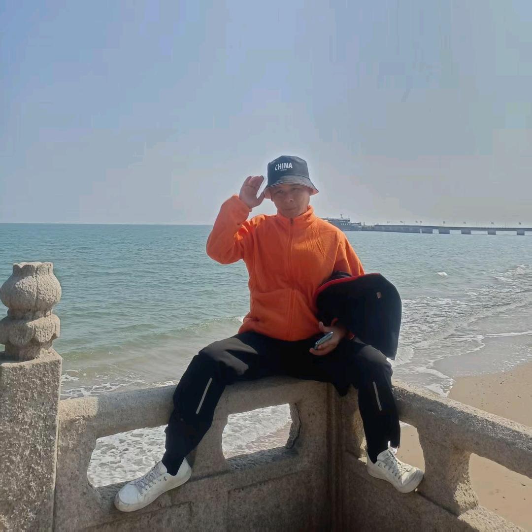 孤独的 赶路人