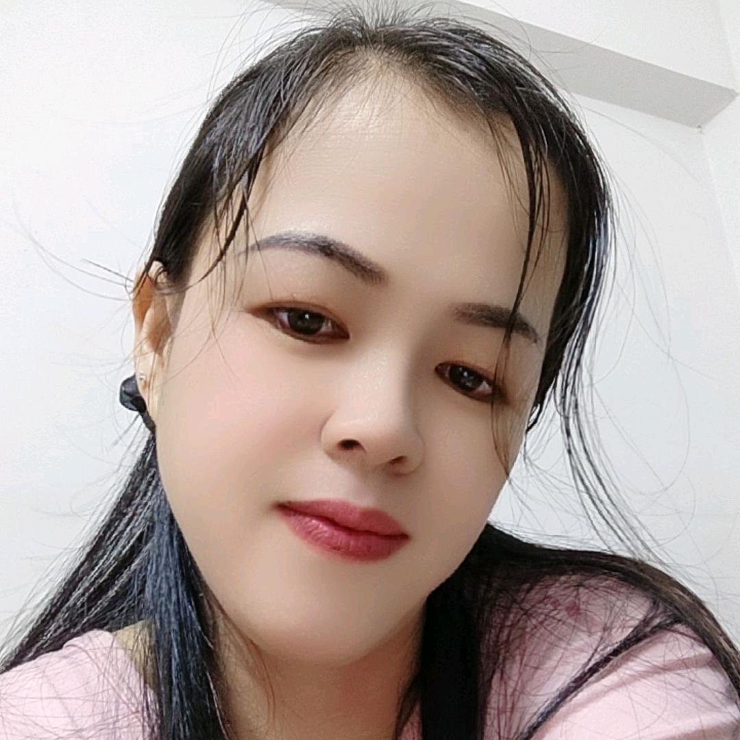 黎家九妹。