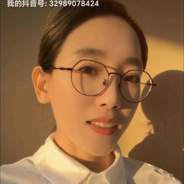 我是小英