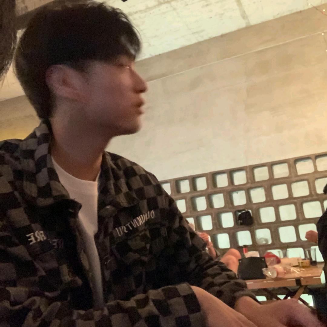杰.