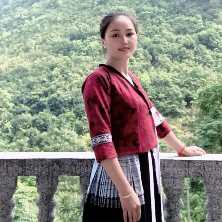 广西小熊零售苗家特产