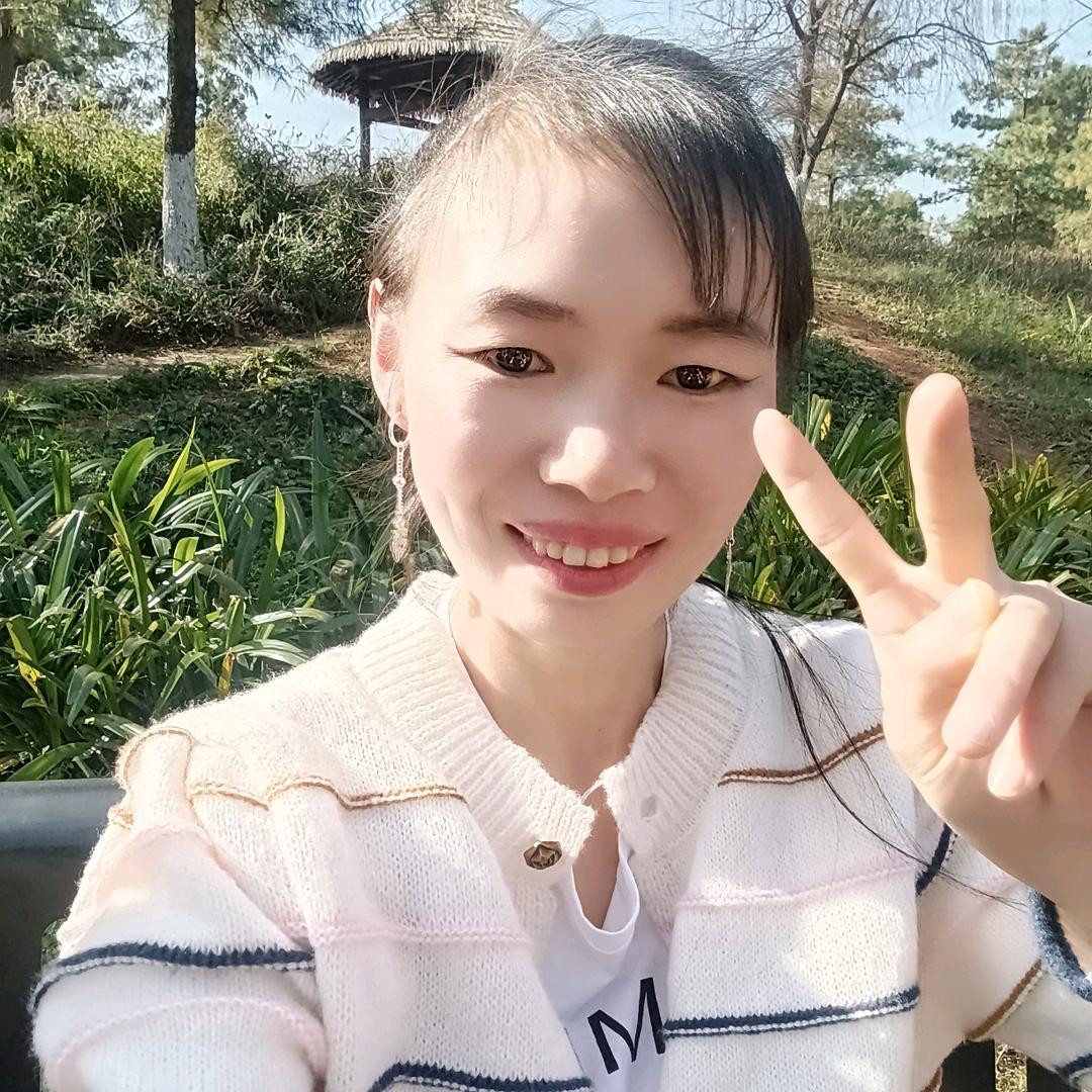晴天般☀的微笑💃
