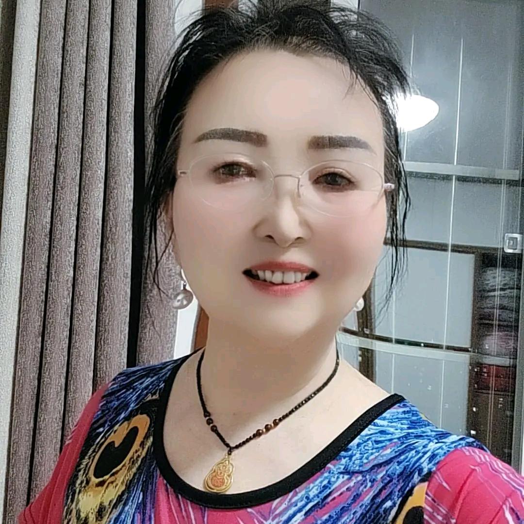英子