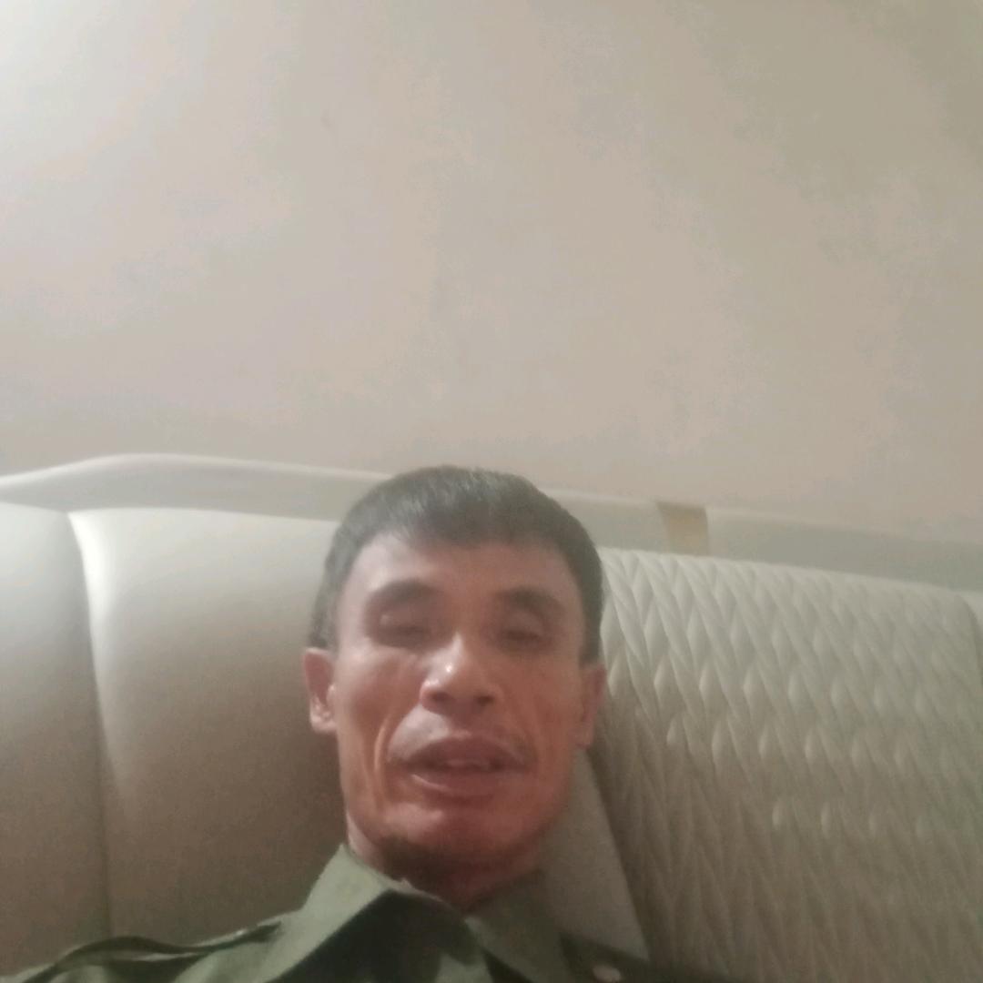 爰你不爱她