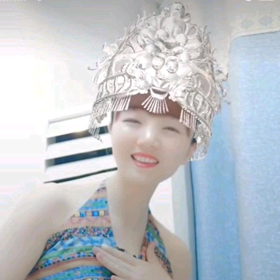 小 绵 羊