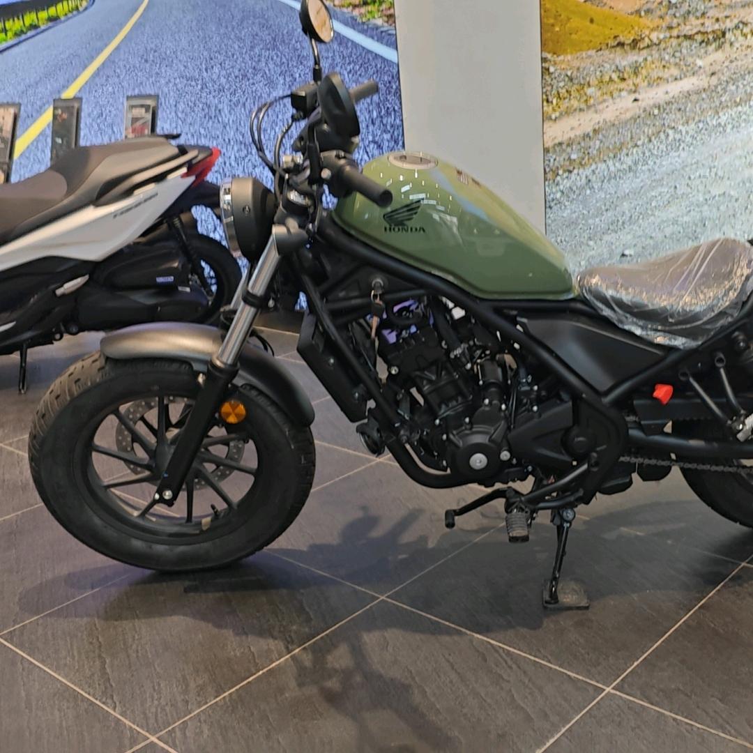 高新会展路李荣浩