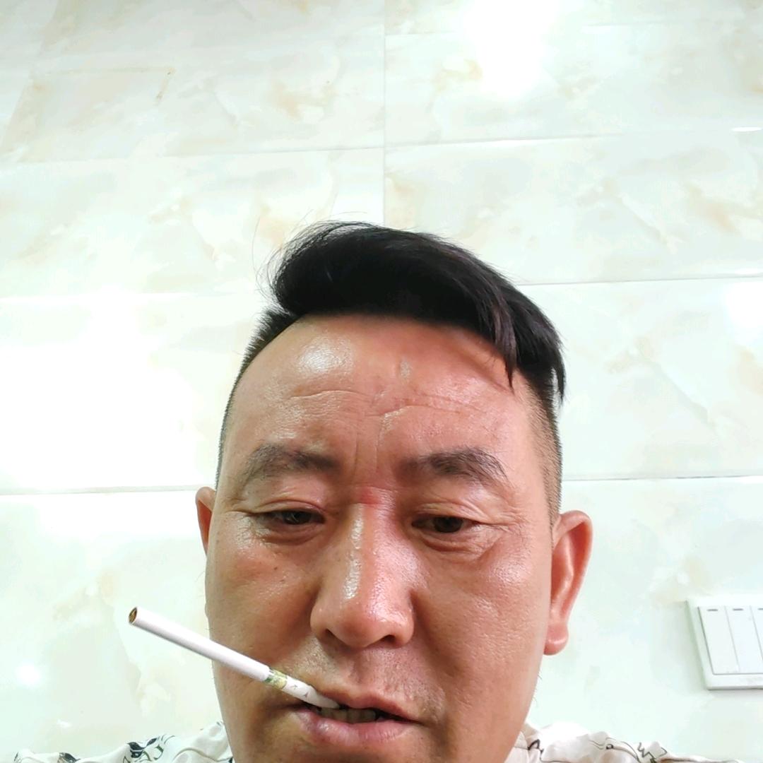 我爱的天空。