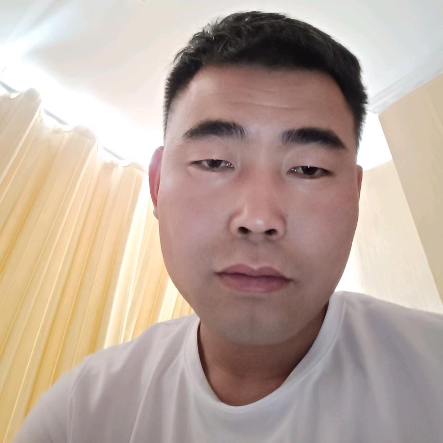 胡月成