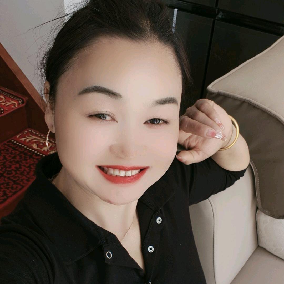 爱笑梅子