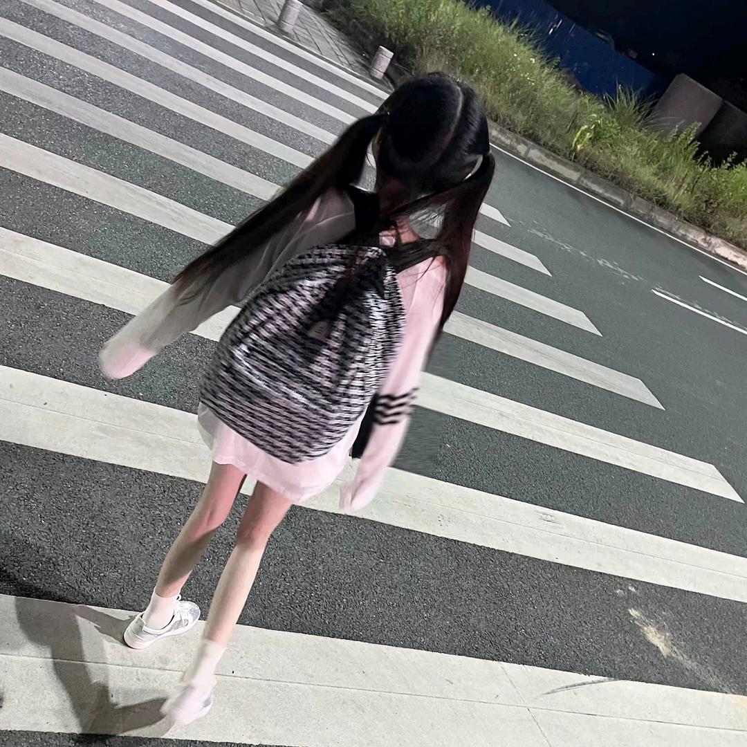 别给人当狗、