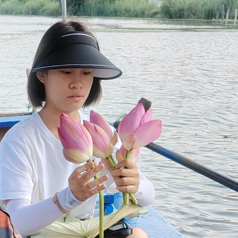 牵着蜗牛散步