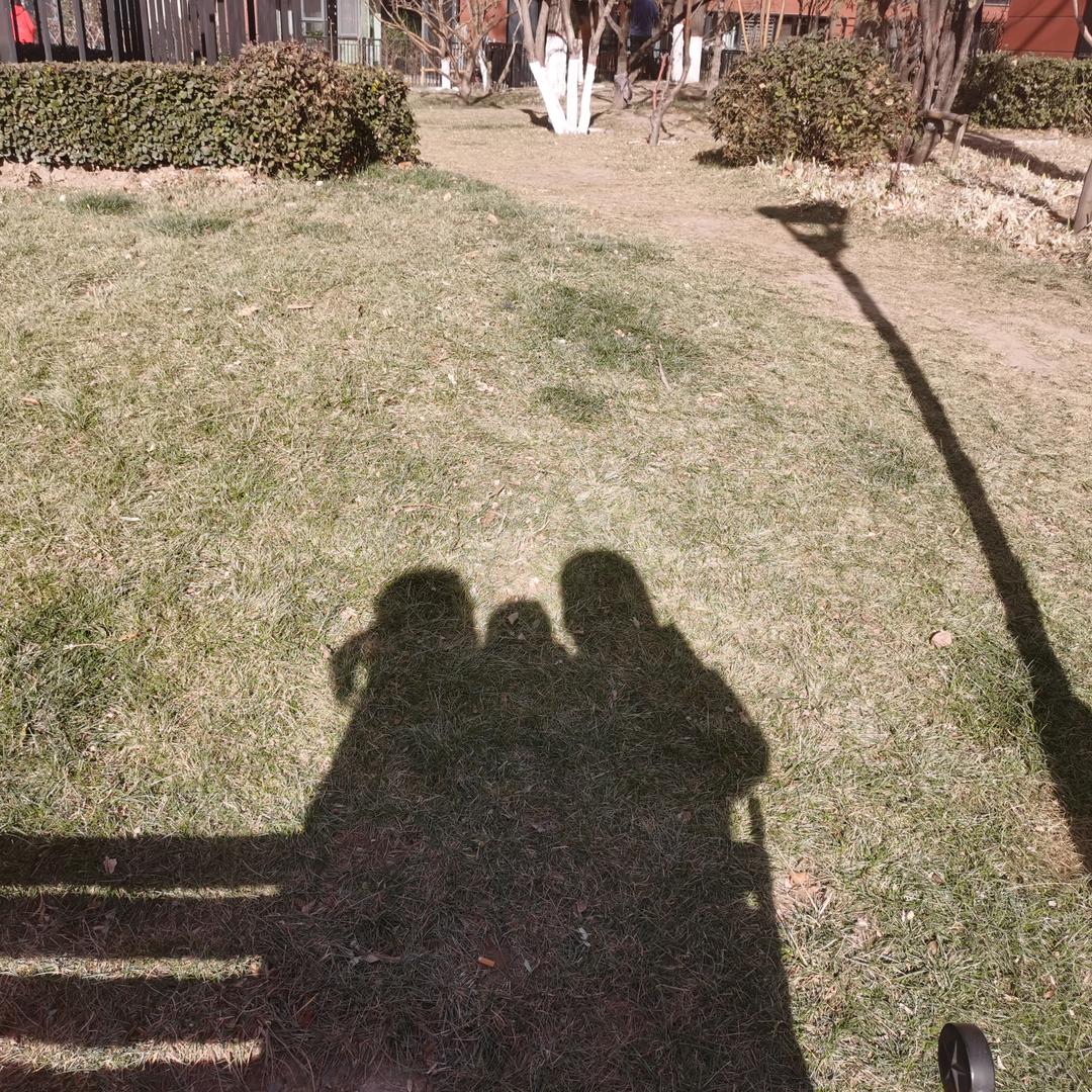 一 一