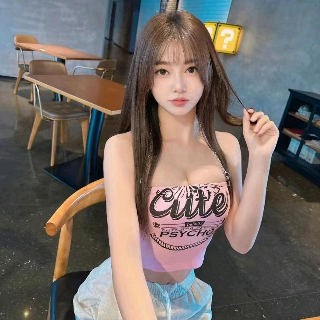 时尚潮流服饰