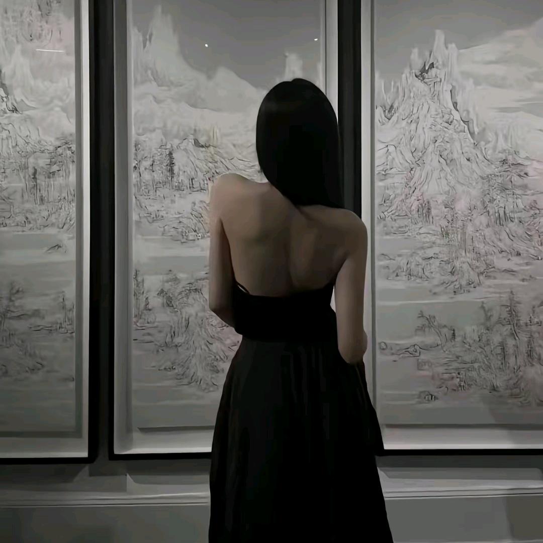 馨月