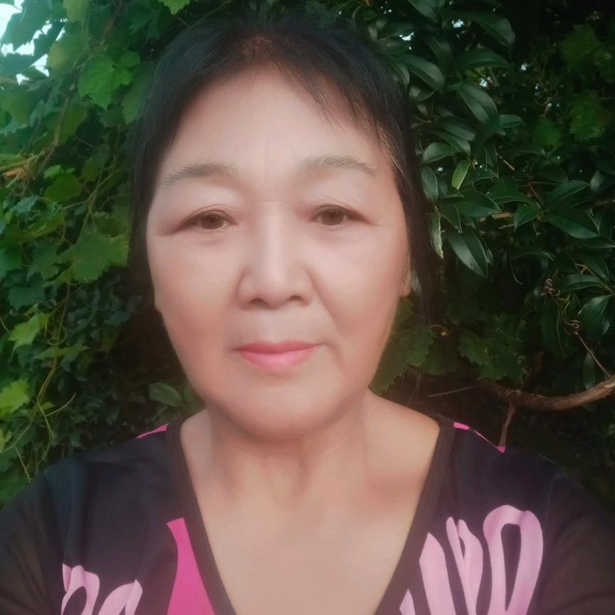 芳芳，