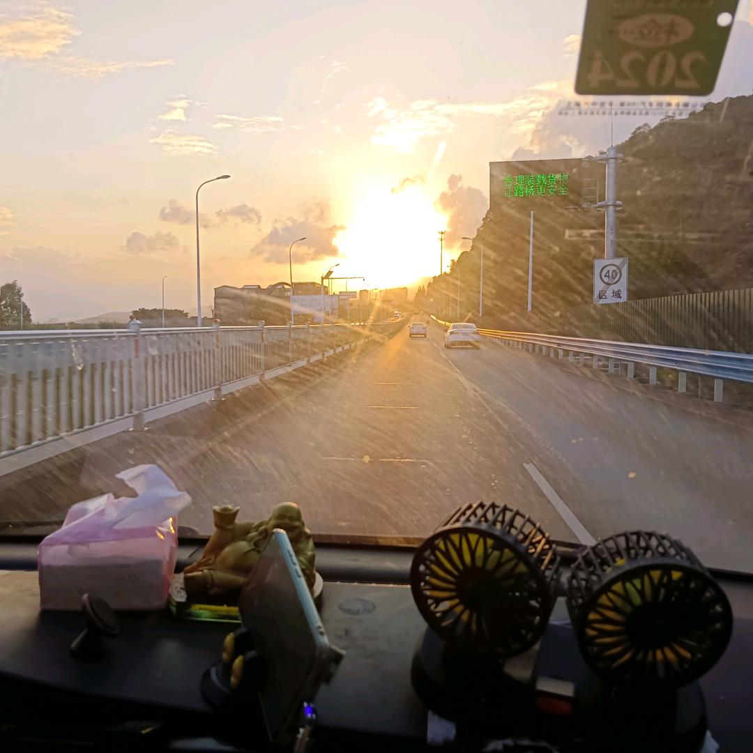 嘴嘴豆芽