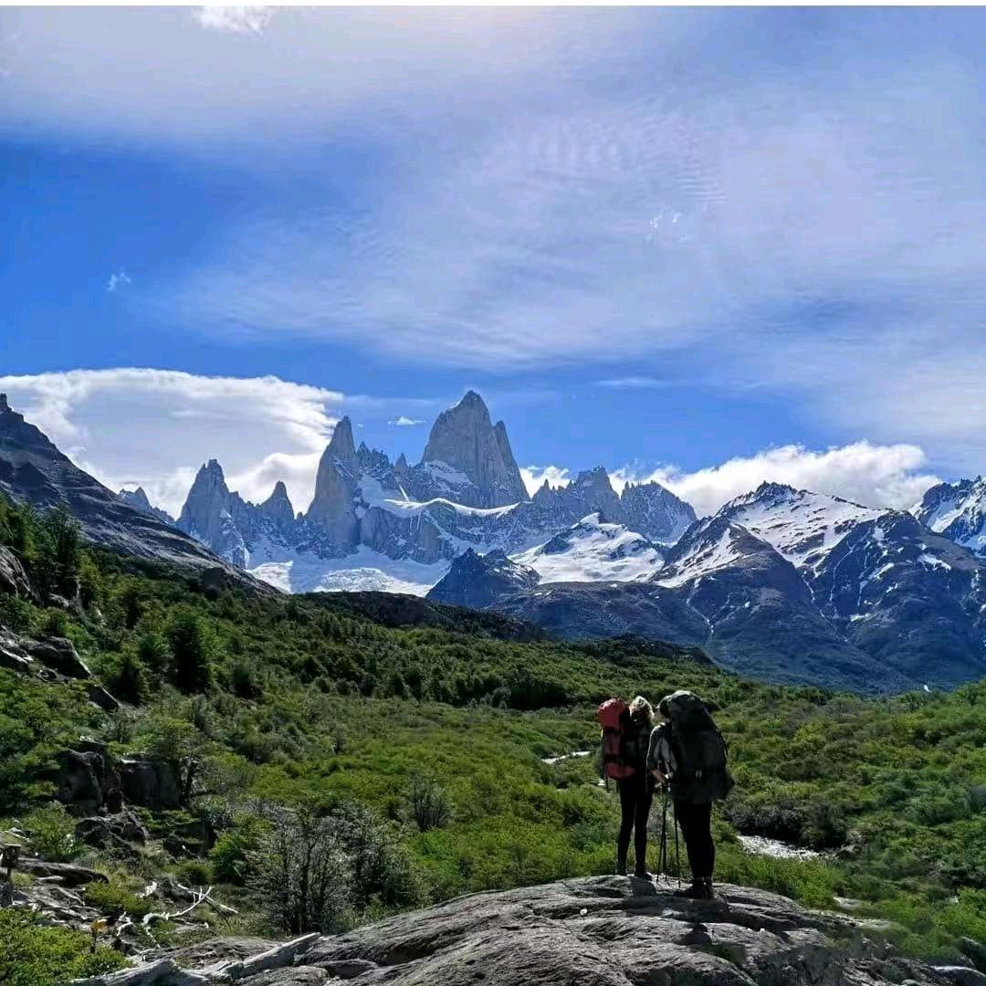山野引力户外服饰