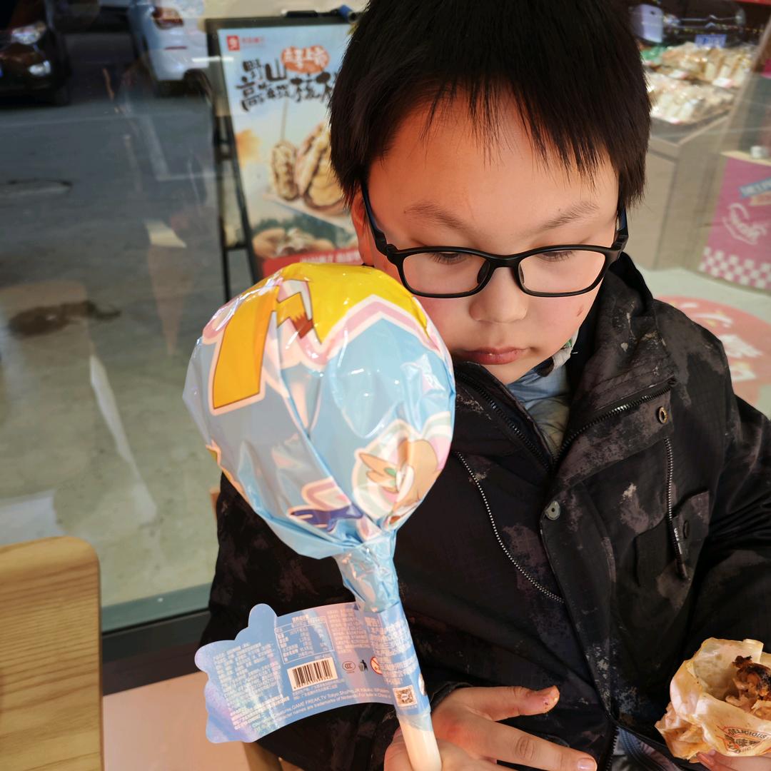 良品铺子（孝感鸿坤国际店）