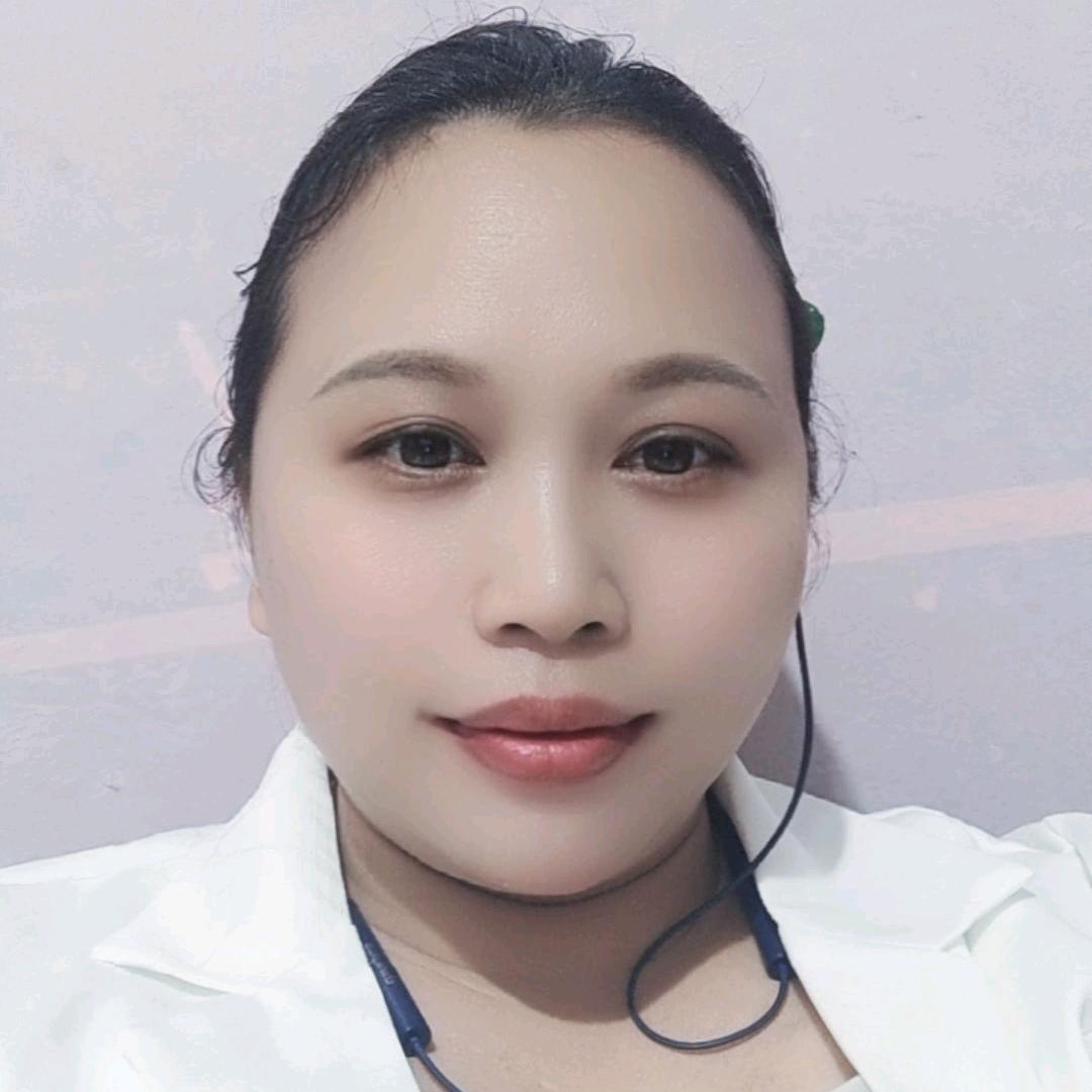 黄小容