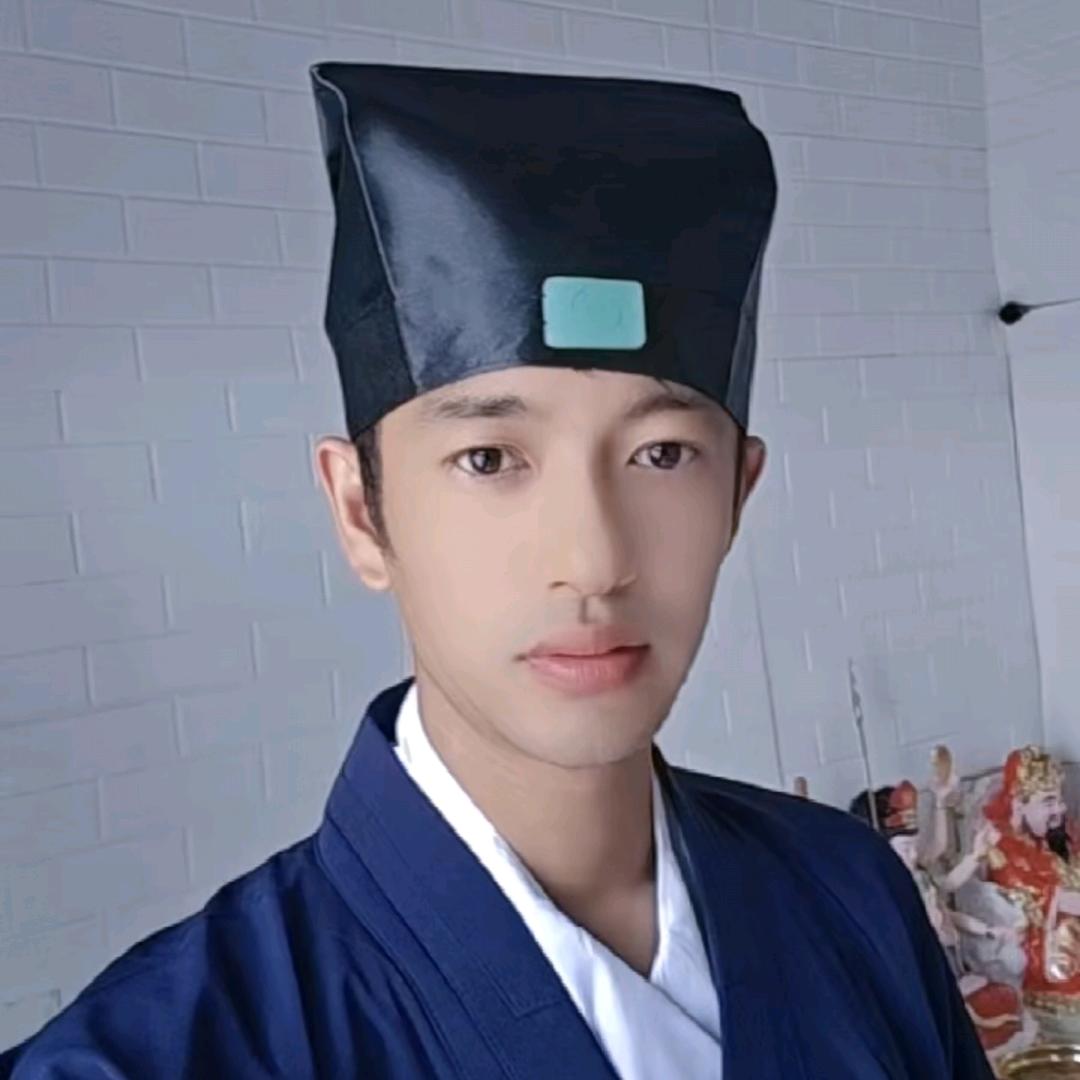 李三霆