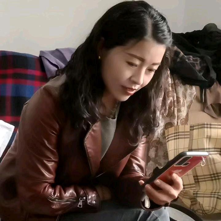 阿妈次仁罗加