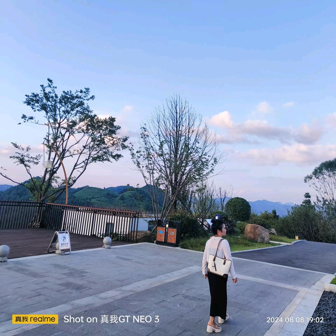 小芳好物分享《橱窗有好物》