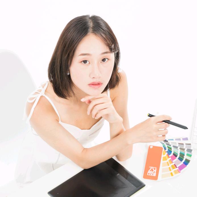 张洁做高端包装设计@简思网络科技