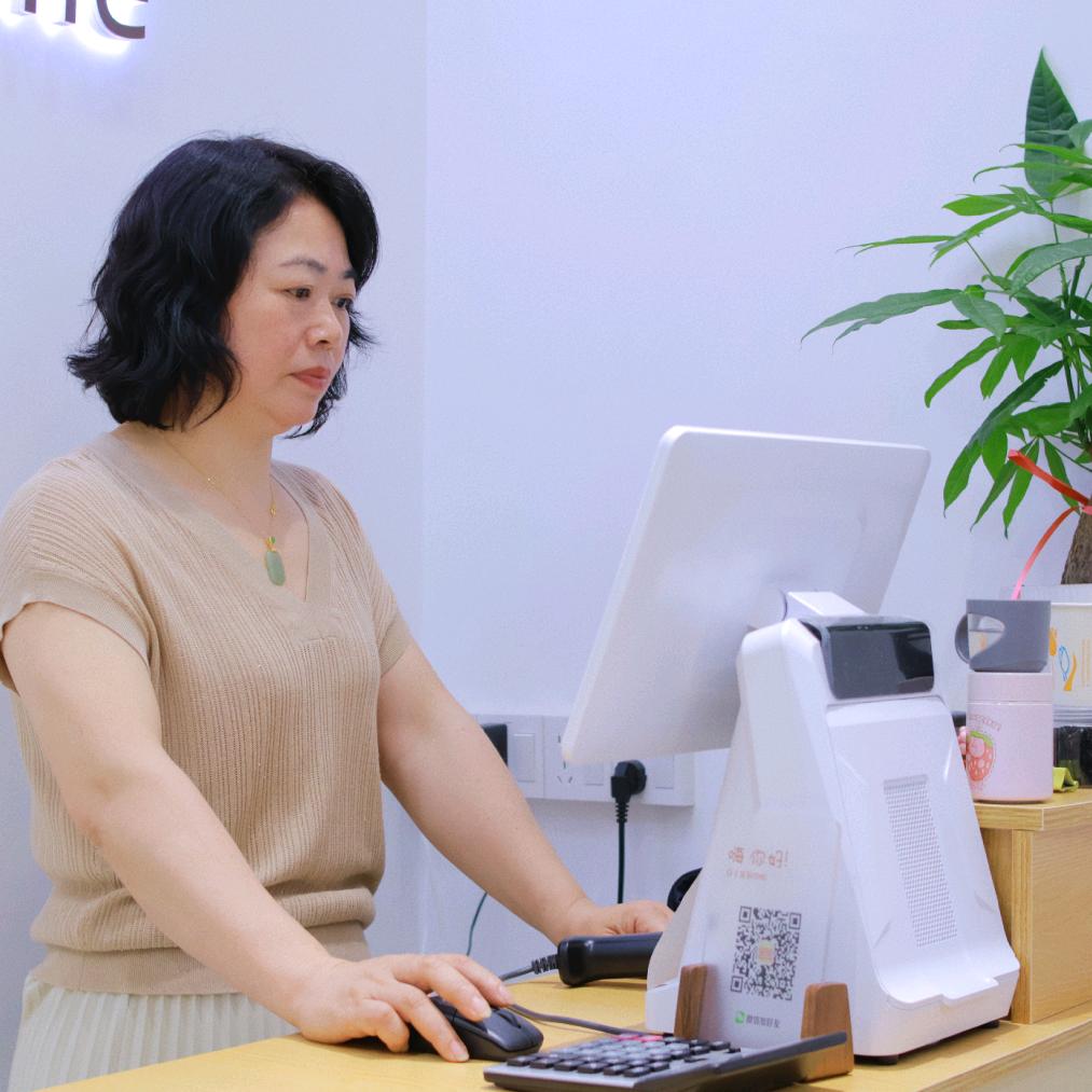三街三禾品牌女装--灡