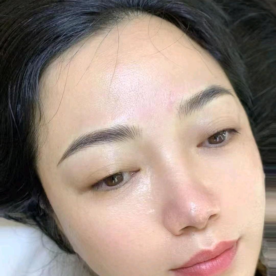 邛崃《品莱希》眉形设计