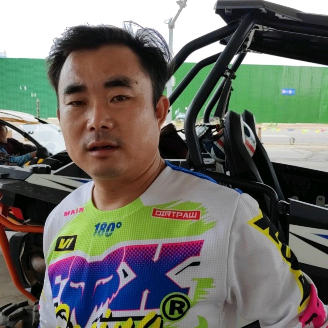 弥勒马春谈车