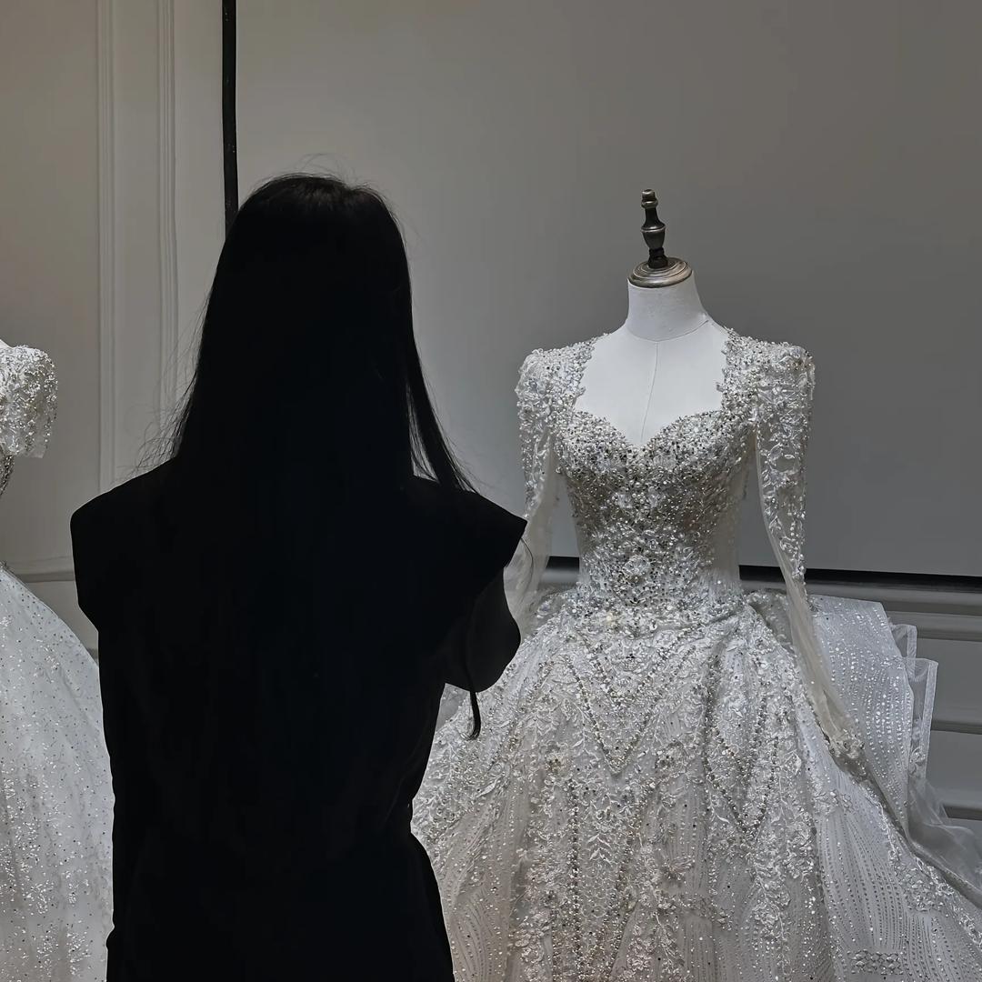 婷