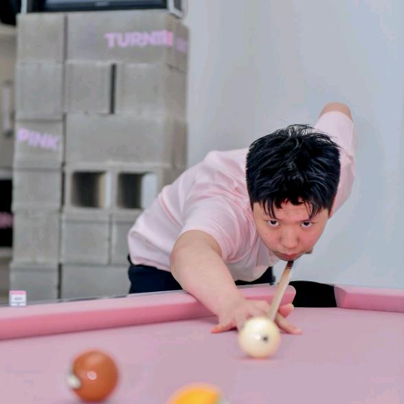 鸿创台球-球杆品牌体验店