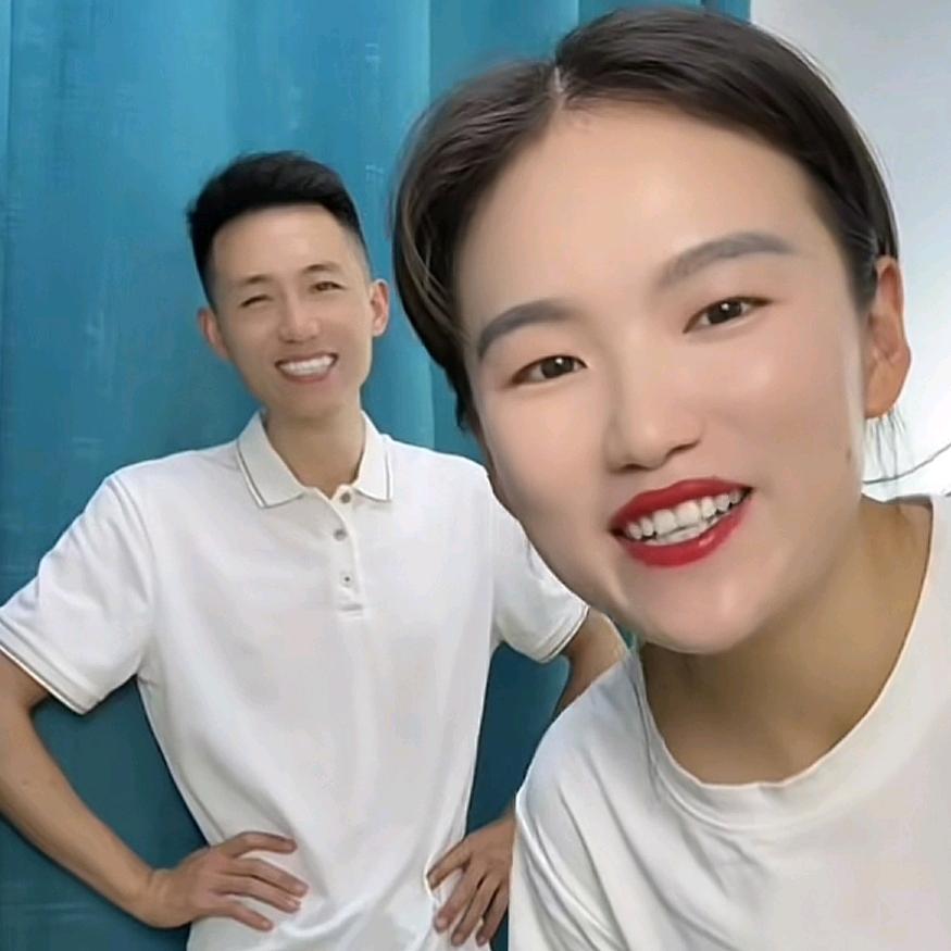文文跟班