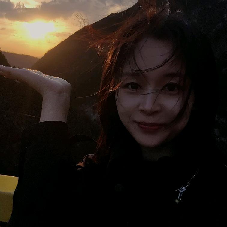 龙成-学府院乔倩