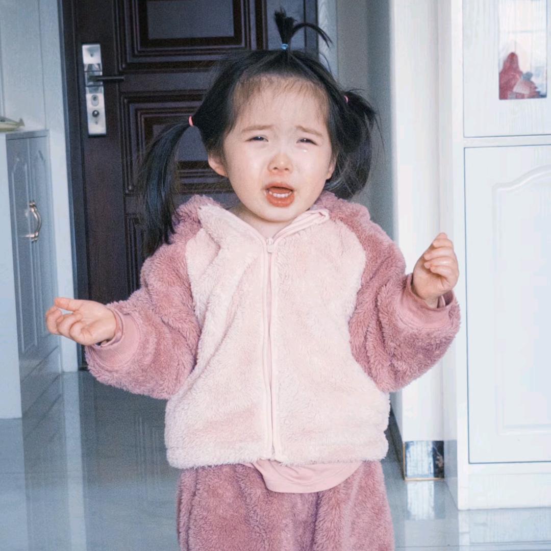 泪水打湿小肥肉