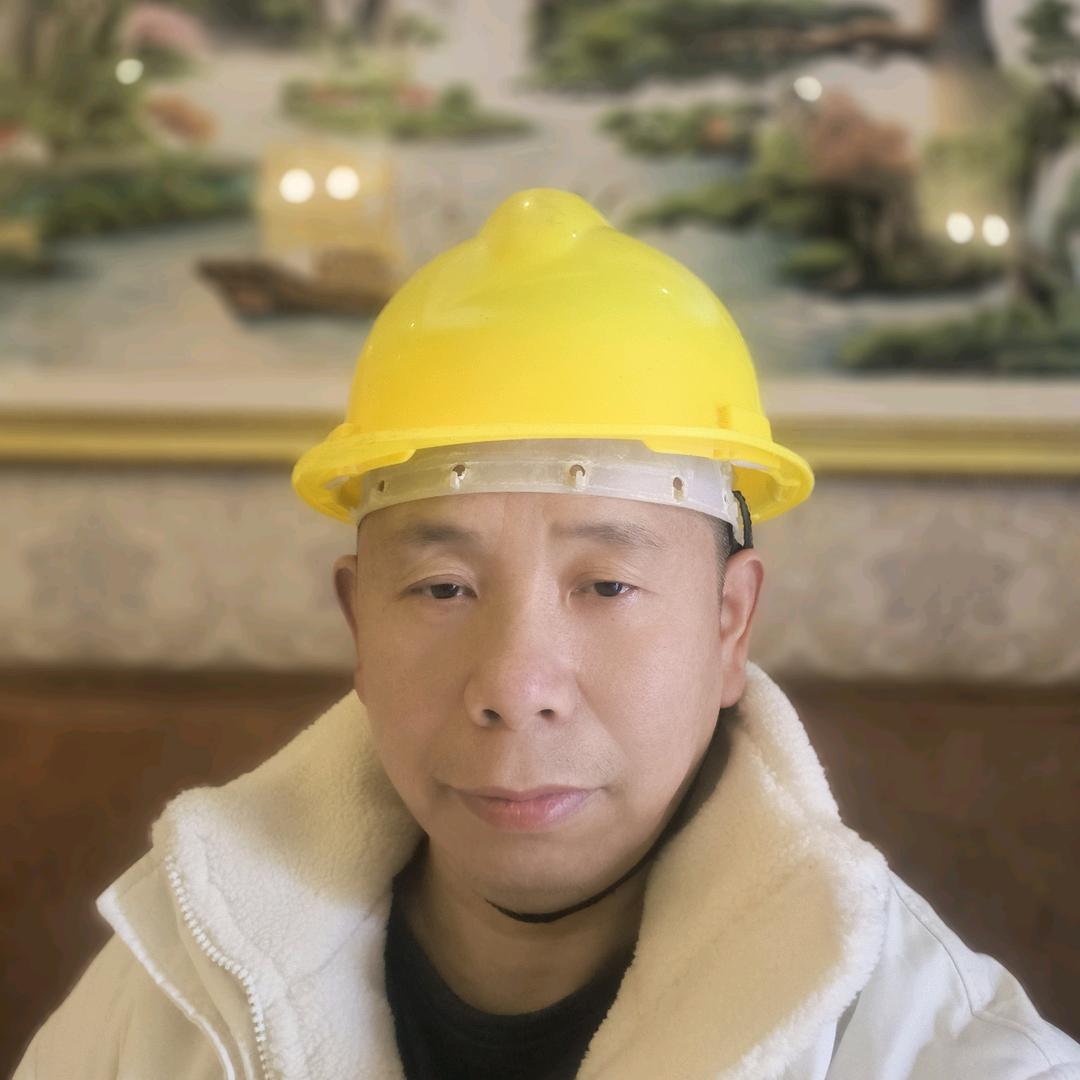 重庆秦工-用心讲装修