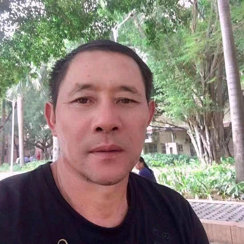 初志哥