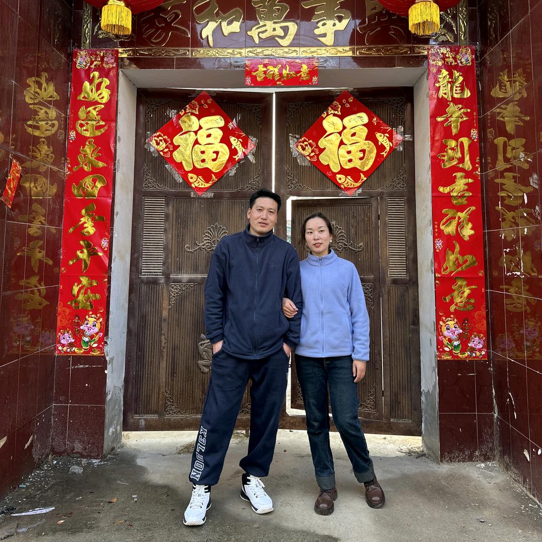 （金刚砂 固化 环氧地坪施工） 涛哥