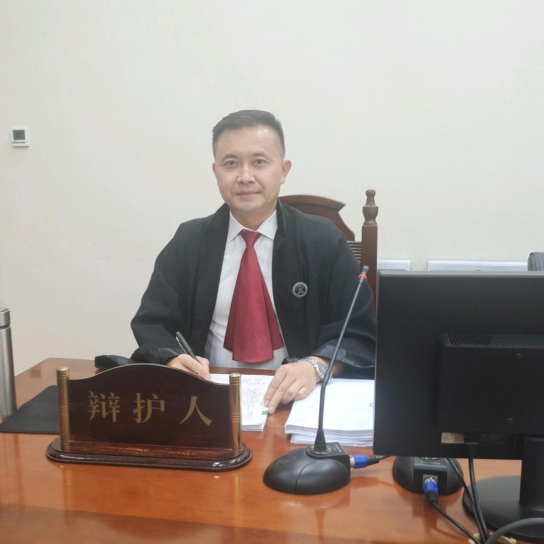 周春峰律师