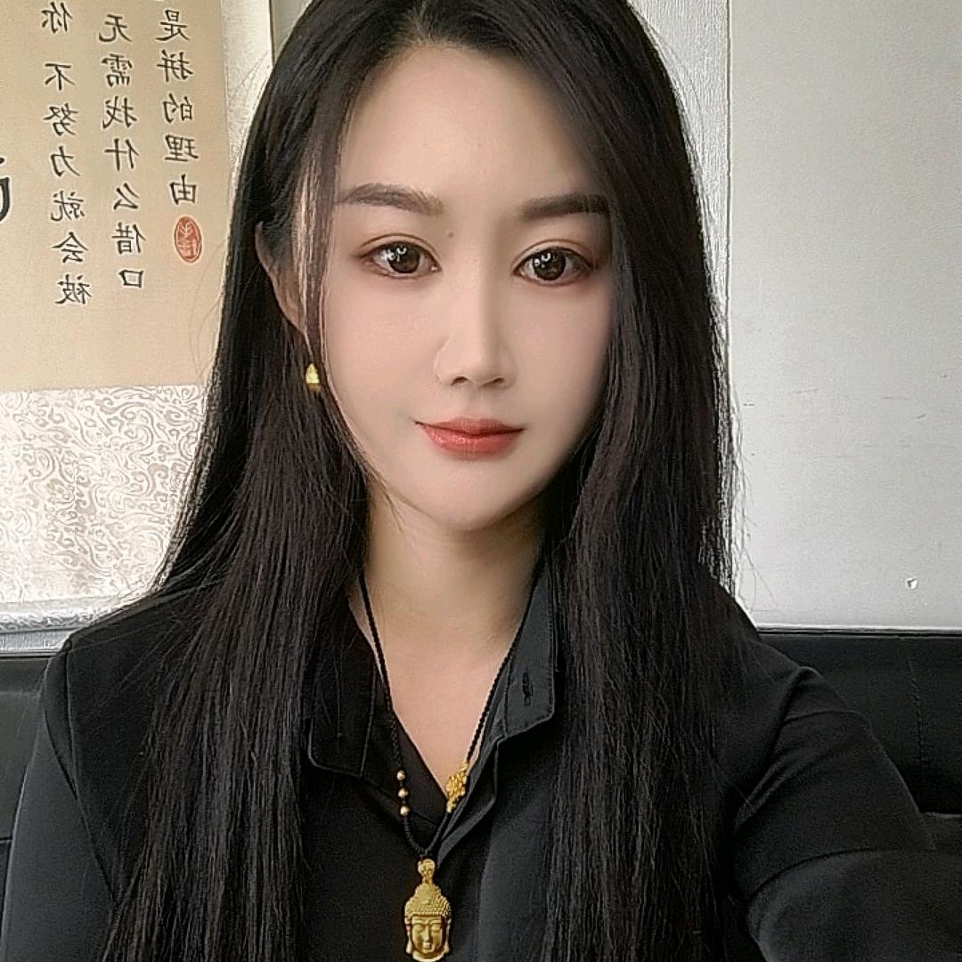 小雨妈🐷（云台女装）