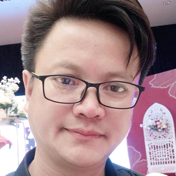 红房子影楼婚庆广告