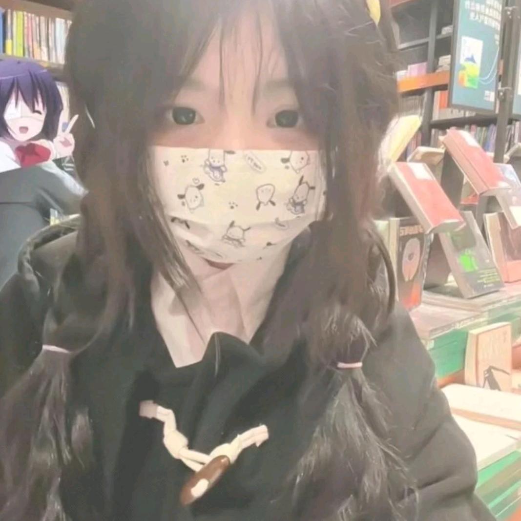 怡小翊.