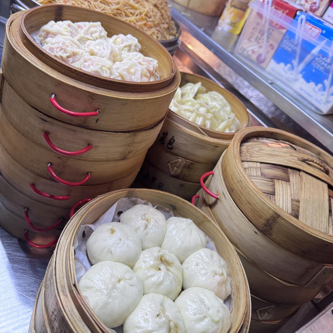曲界陈记小笼包