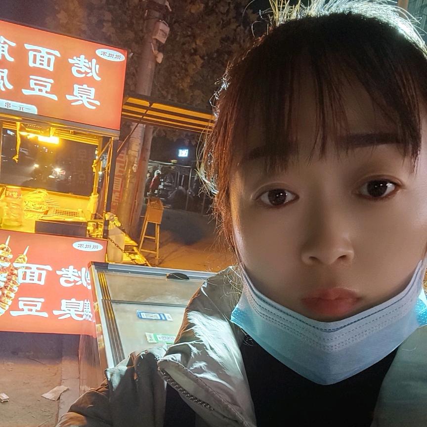 微微家砂锅米线 烤串