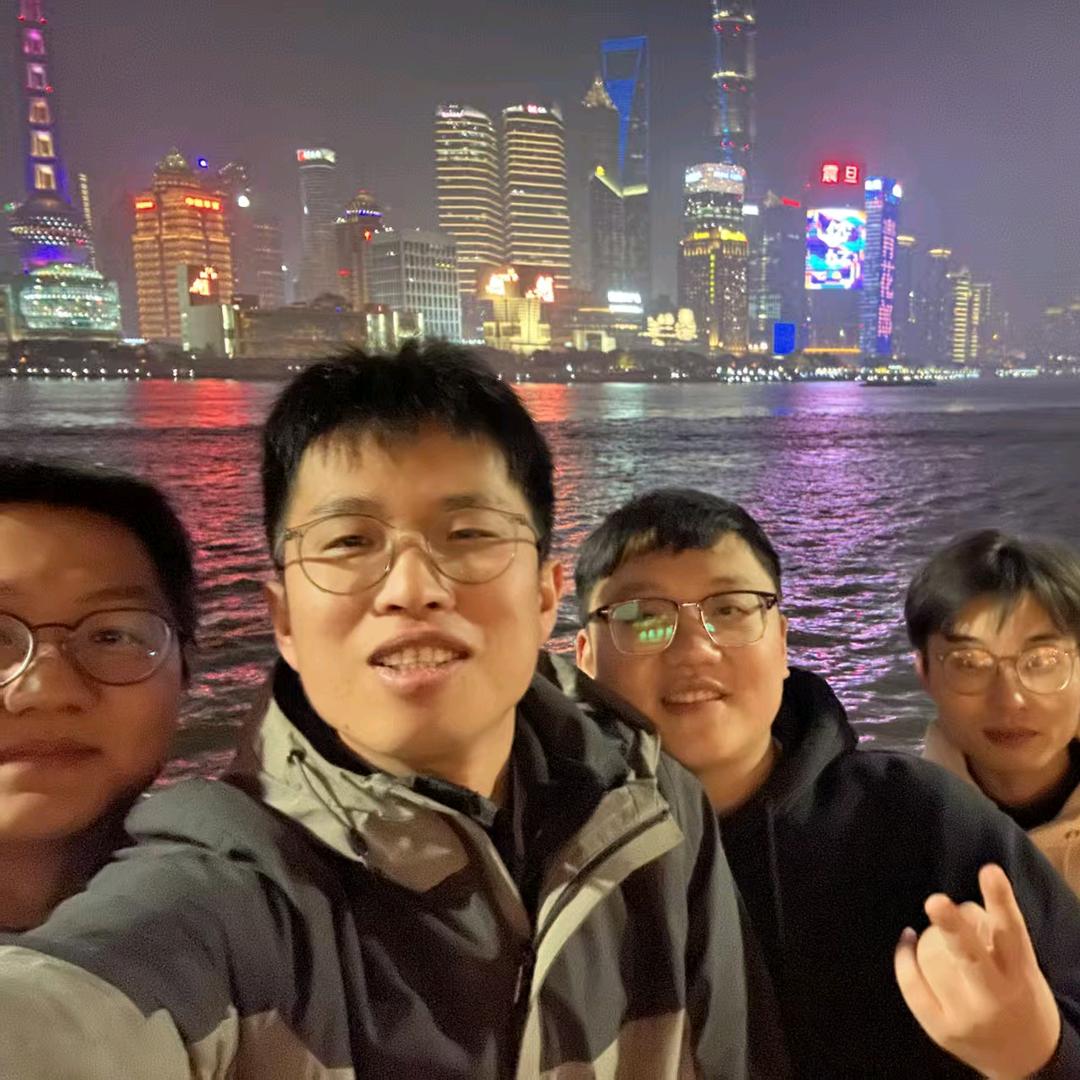 伟大工作室（李老八旗下）