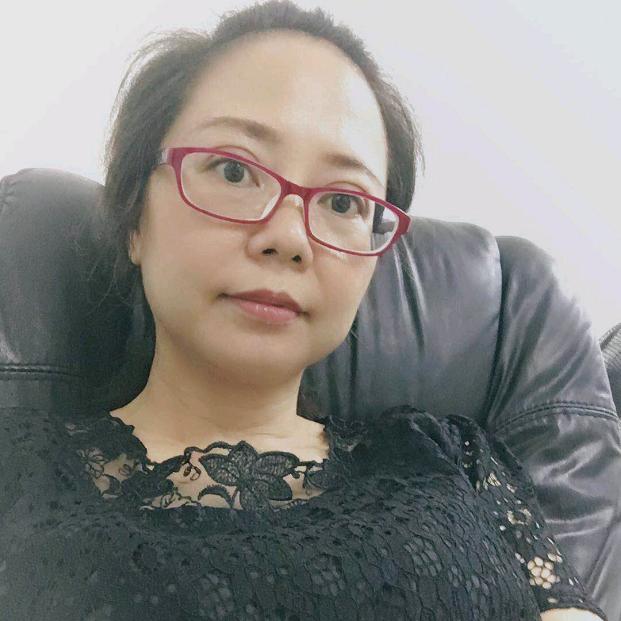 蓝天海边姐