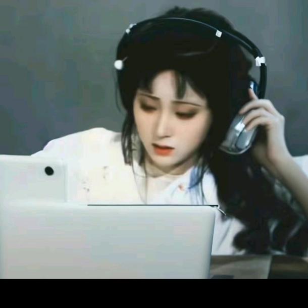 不正Bz头像